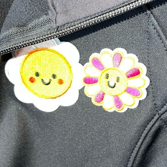 The North Face Womens Vest Black Medium Windwall Slim Fit Happy Face Patches NWT - Picture 7 of 13